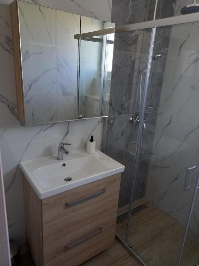 Villa Toni Biograd Na Moru Buitenkant foto