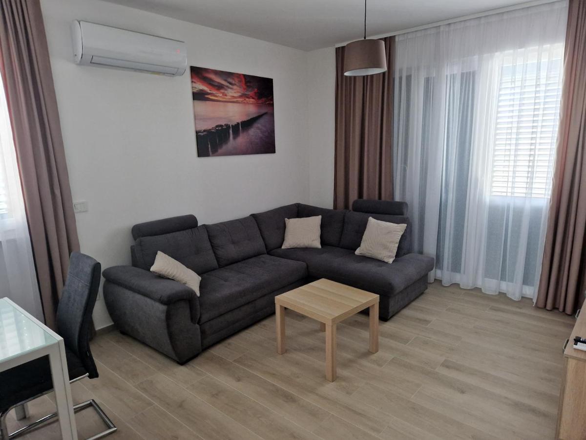 Villa Toni Biograd Na Moru Buitenkant foto