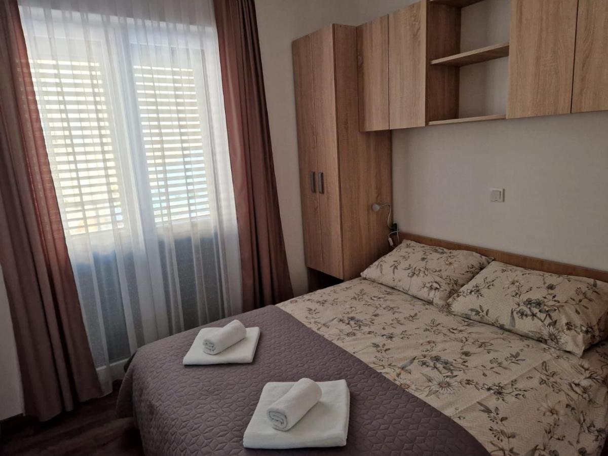 Villa Toni Biograd Na Moru Buitenkant foto